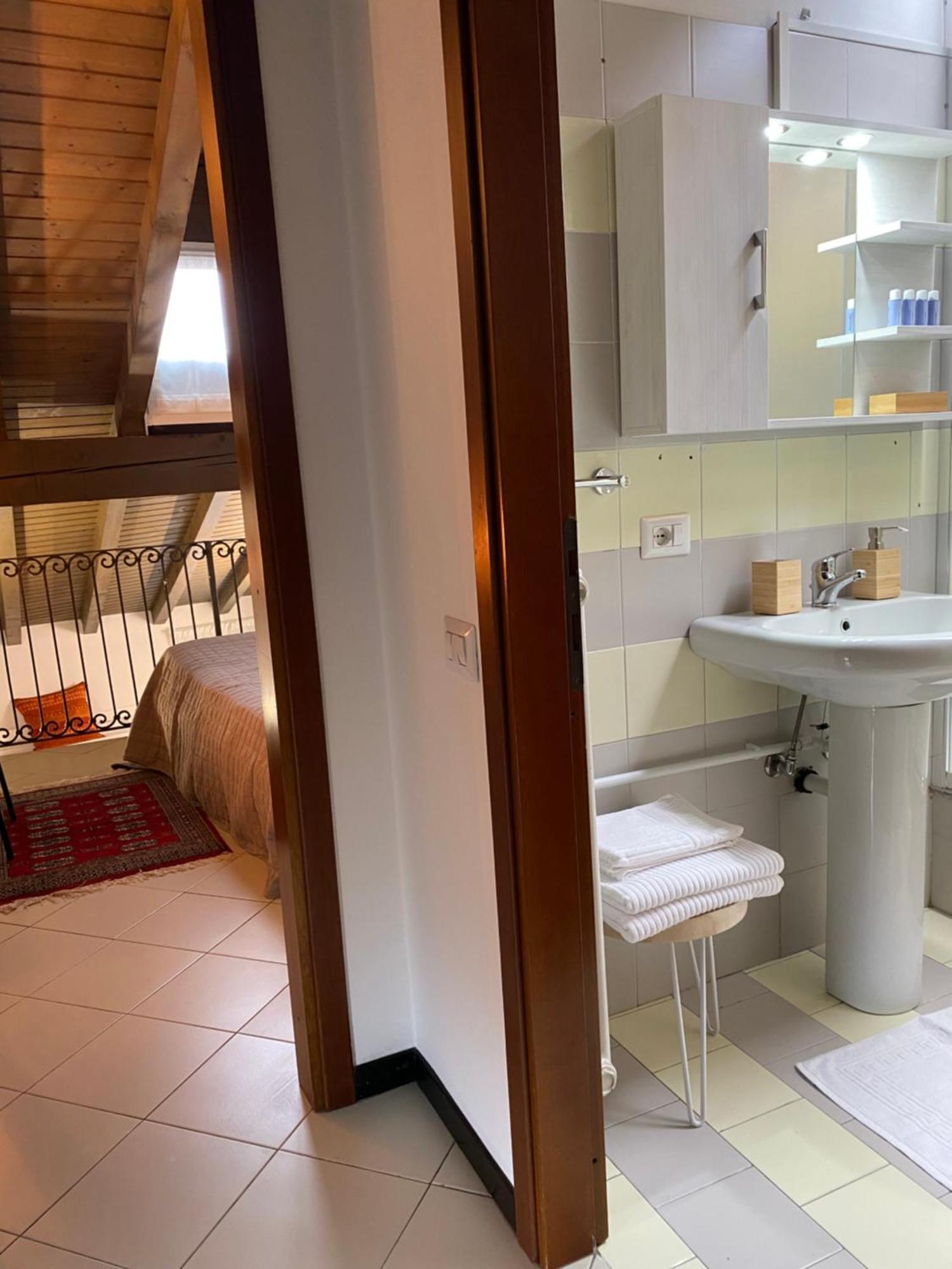 Apartamento La Mansardina Di San Leonardo Bérgamo Exterior foto